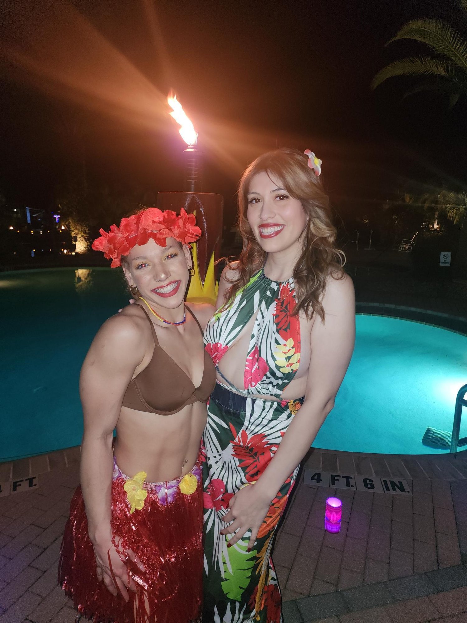 LuauGirls LuauGirls