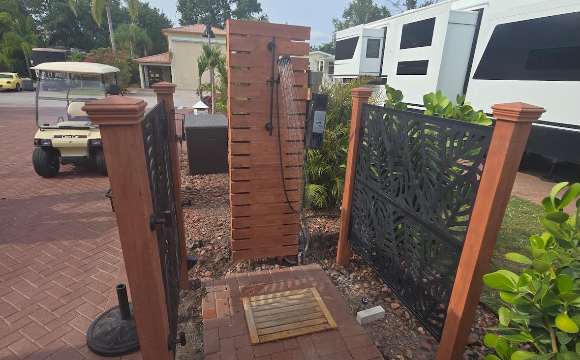 Outdoor-Shower